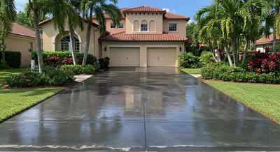 Lady Lake FL Driveway & Walkway Washing | TopNotch Landscaping